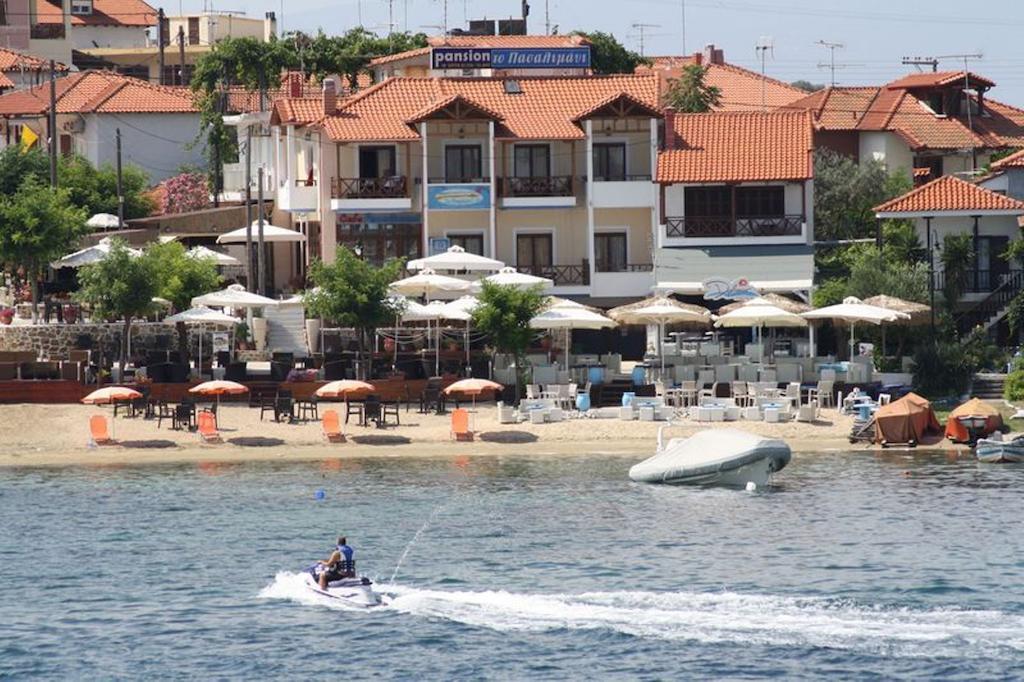 Pansion Pasalimani Hotel Amoliani Bagian luar foto